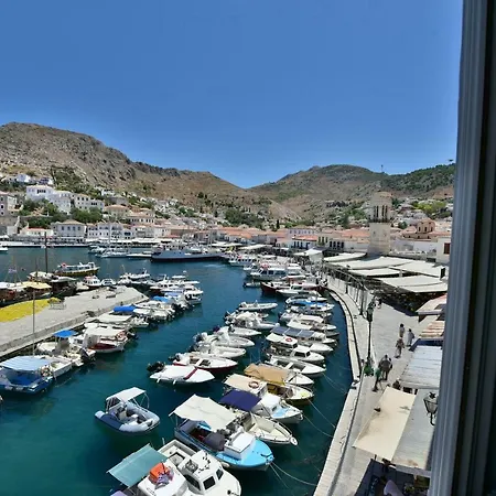 Holiday home On The Port Mansion 2 Hydra